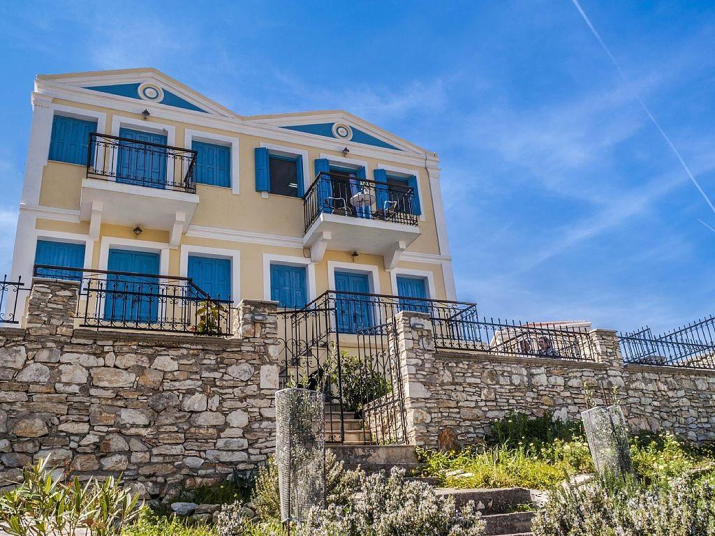 Symi Sun Apartments Экстерьер фото